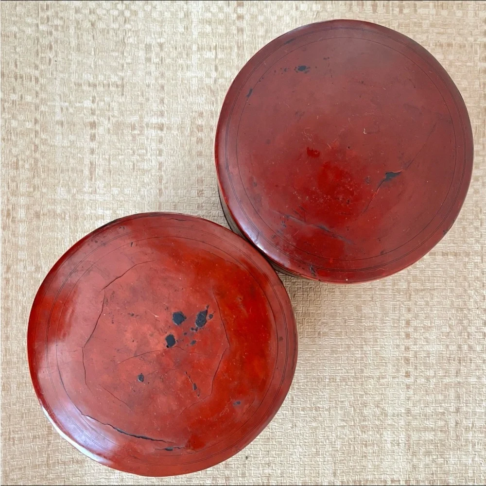 Antique lacquered betel